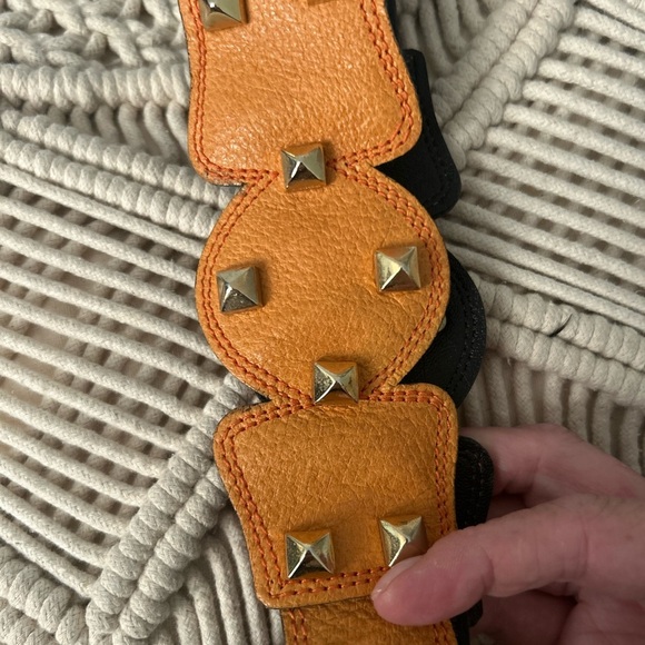 Studded  leather belt - Picture 7 of 14
